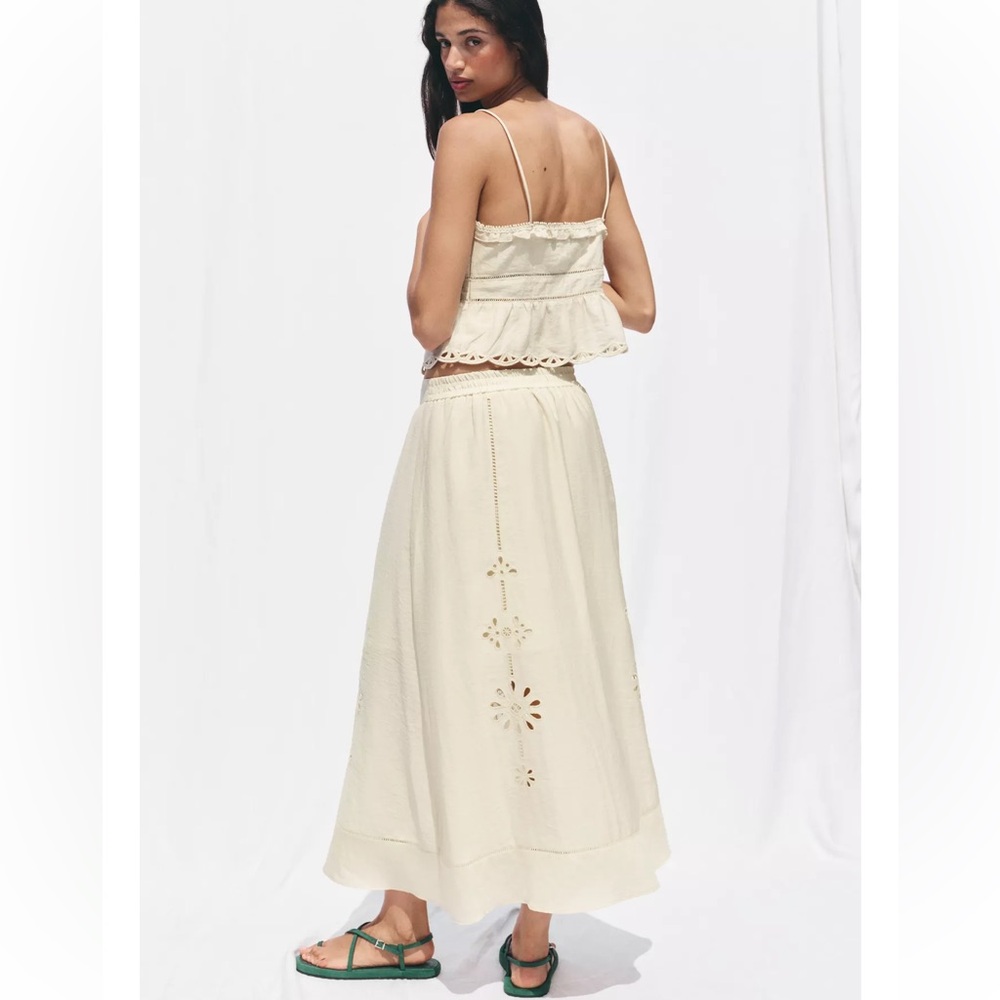 ZARA EMBROIDERED EYELET MIDI SKIRT - Picture 4 of 12